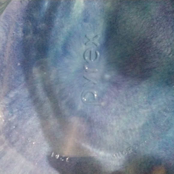 Pyrex container - Picture 2 of 6